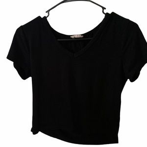 Short-sleeve Black Crop Top